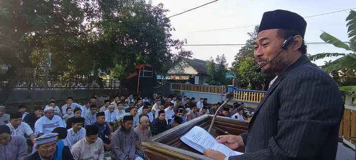 Naik Kelas Setelah Ramadan, Pesan Kuat Khutbah Idulfitri di PRM Jatikalang Krian