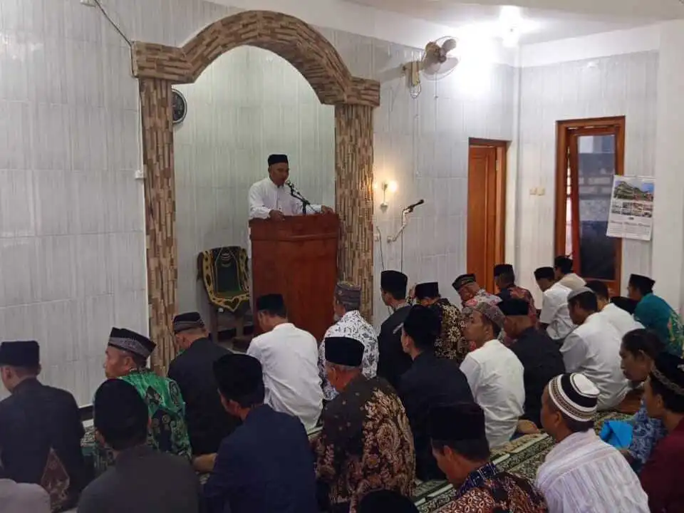 PRM Sendangduwur Rayakan Idulfitri dengan Menghadirkan Imam dan Khatib dari Riau