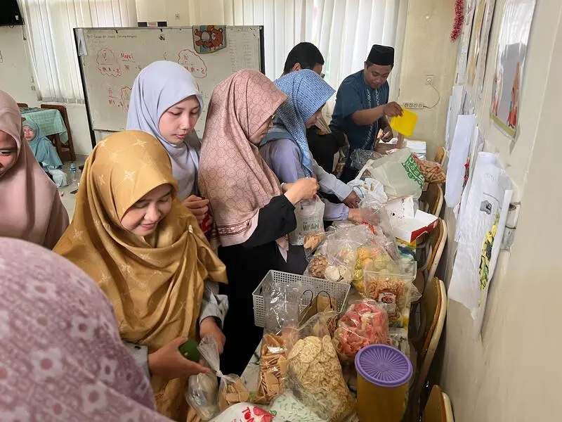 Angkat Jajanan Tradisional Jadi Ajang Edukatif di Halalbihalal, Sekolah Karakter Kenalkan Lewat Permainan Interaktif