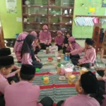 Belajar Adab dari Kunjungan Kelas, Cara Seru MIM 14 Prestisius Sambut Hari Sekolah Pasca Lebaran