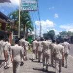 GTK SMA Muha Genteng Lakukan Kunjungan Perdana ke Warga Sekitar pada Hari Pertama Sekolah