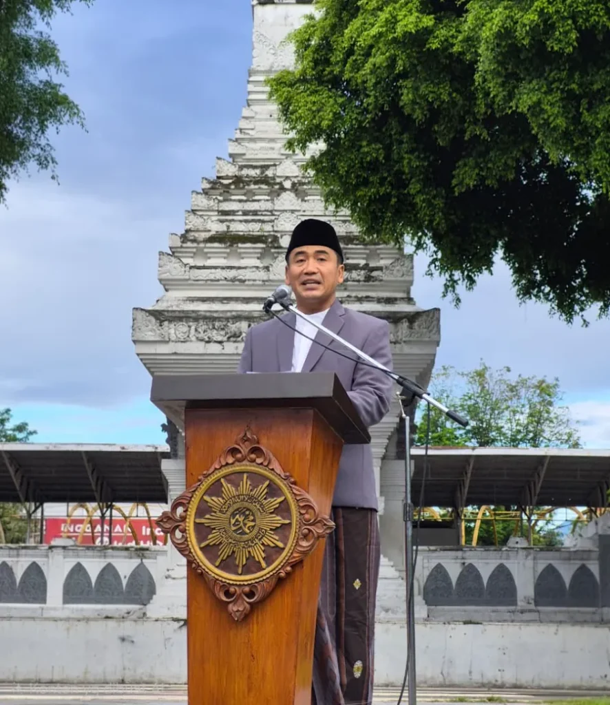 Khotbah Idulfitri Banyuwangi: Prof Mundakir Soroti Kesehatan Mental di Era Digital