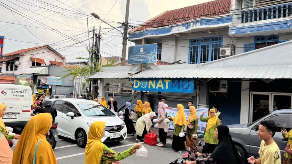 PCA Ngagel Gelar Berbagi Takjil Ramadan Bersama PRA dan AMM
