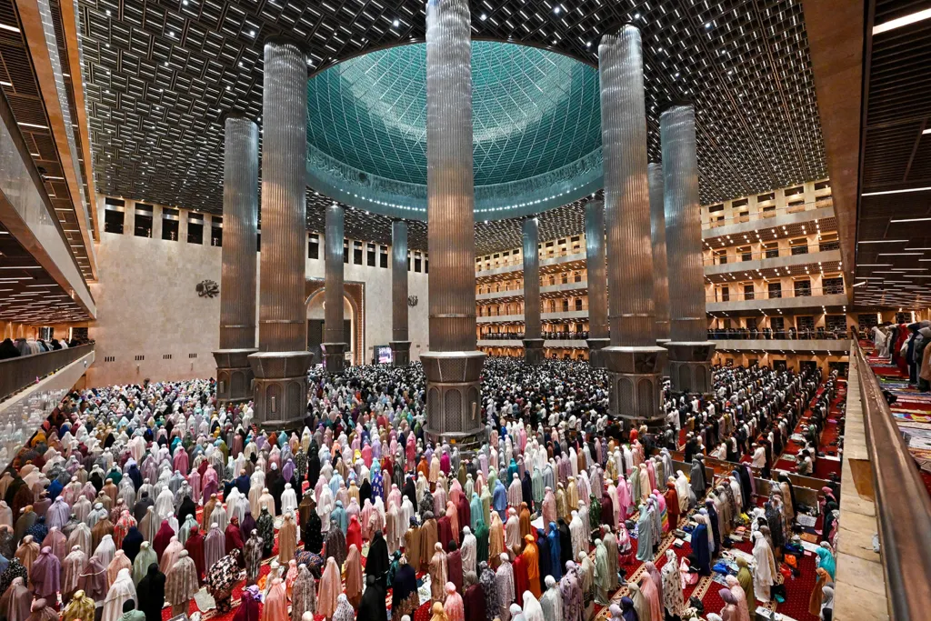 Ramadan, Waktu Merenung dan Memperbaiki Arah Hidup