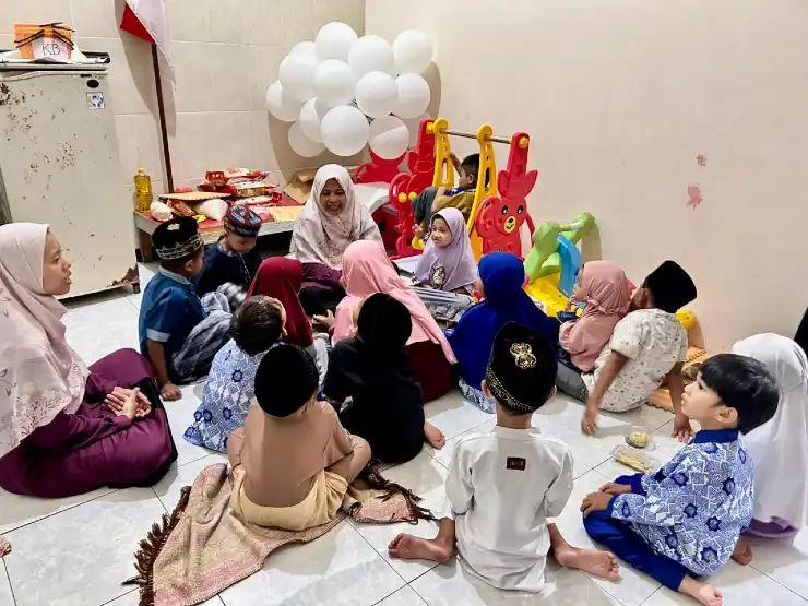 Hangatnya Malam Ramadan, Murid PAUD ABA 1 Turi Semangat Murojaah Hafalan