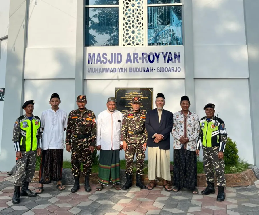 Jamaah Membludak, Salat Idulfitri di Masjid Ar Royyan Sidoarjo Dijaga Banser