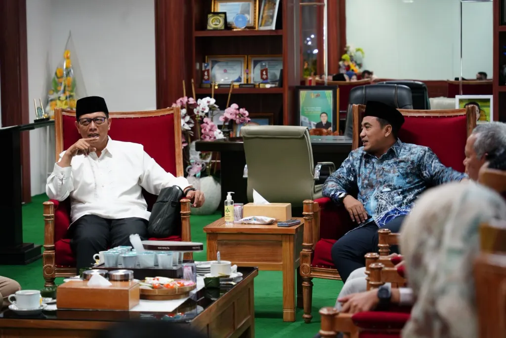 Haram Masuk Zona Nyaman, Sekretaris PP Muhammadiyah Ingatkan PTMA di Halalbihalal Umsura