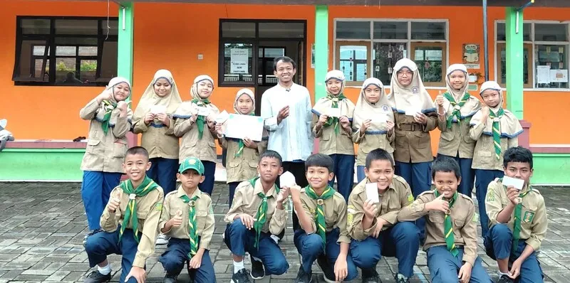 Siswa SD Muhammadiyah 5 Kota Malang Raih Berbagai Prestasi, Sekolah Berikan Apresiasi Saat Apel Pagi