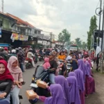 SD Mutu Kagumi Tebar Kebahagiaan Ramadan dengan Berbagi 1.050 Box Takjil di Balongpanggang