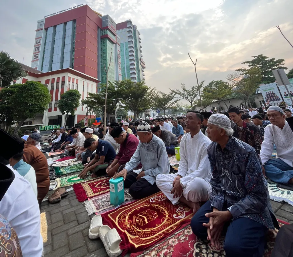 Khotbah Idulfitri Umsura Soroti Pendidikan Anak Tangguh dan Bertauhid