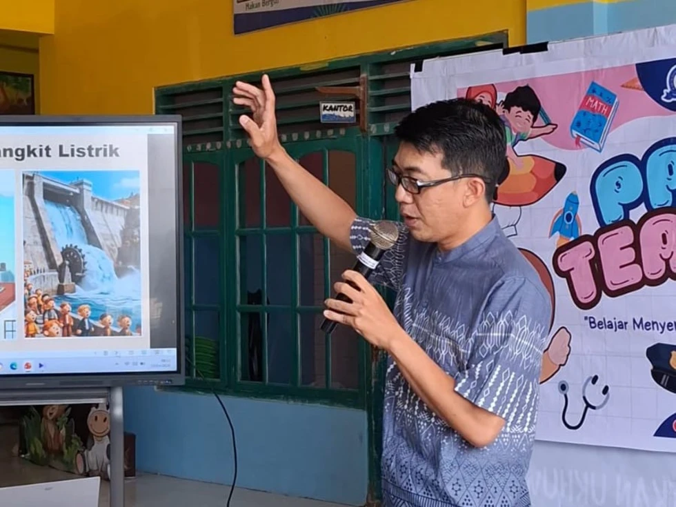 Wali Murid Jadi Narasumber, TK ABA Paiton Ajarkan Penggunaan Listrik yang Aman