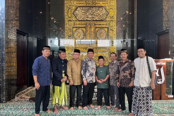 Sekretaris PWM Jatim Prof Dr Biyanto MAg usai Pengajian Ahad Pagi di Masjid Al-Fattah, Kepatihan, Tulungagung, 05 April 2026 (Foto: azmi/PWMU.CO)