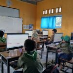Antusias Siswa Hadapi PSAT Berbasis Online di MIM 08 Pelangwot