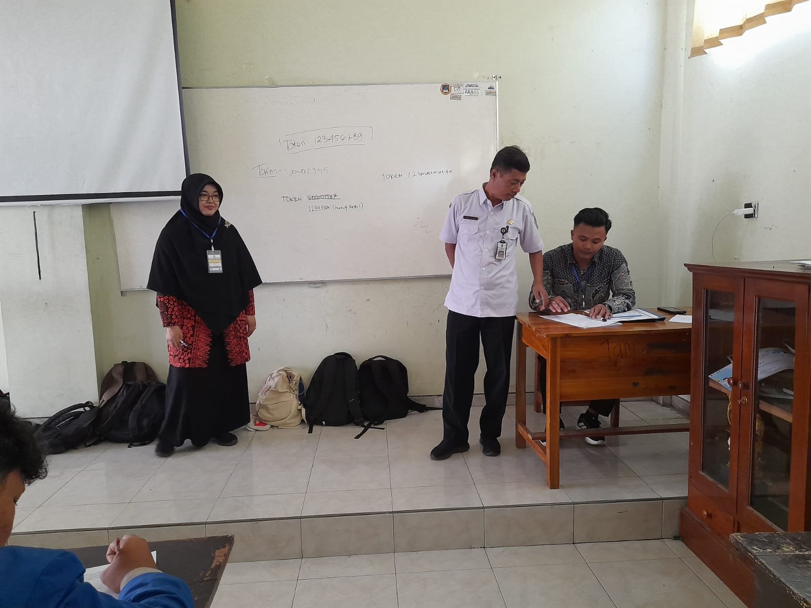 Pengawas Dinas Tinjau Pelaksanaan PSAJ di SMA Muhammadiyah 2 Genteng