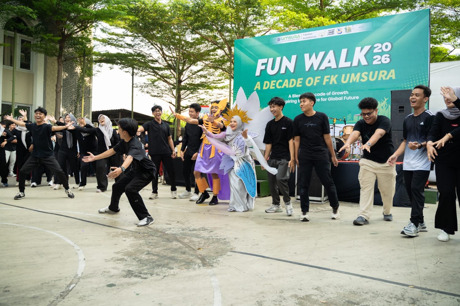 Meriahkan Milad 1 Dekade, Medifest FK UMSURA Tampilkan Kreativitas Maskot, Angkatan 2025 Raih Juara 1