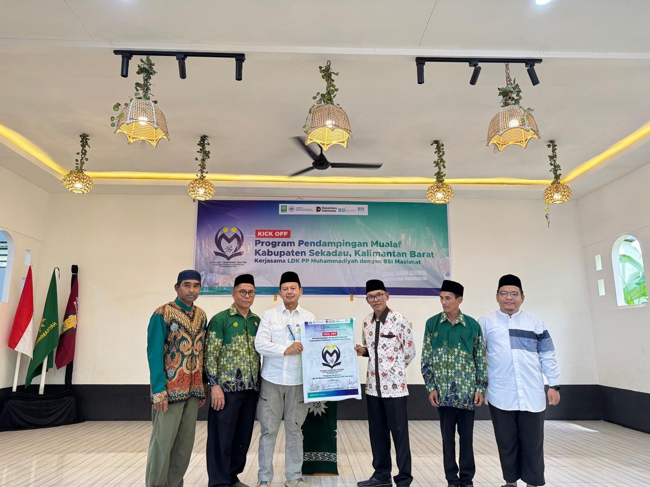 Perkuat Pendampingan Mualaf: LDK PP Muhammadiyah Resmikan Mualaf Learning Center di Sekadau