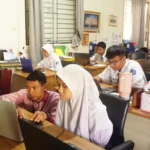 Inspiratif! Anak Disabilitas Pendengaran Sukses Ikuti TKA