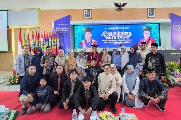 Mundakir, Anak Desa yang Berani Bermimpi