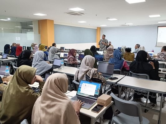 Guyub Bendahara Sekolah Muhammadiyah se-Suroboyo, Jujug Smamda Tower Tuntaskan Pajak