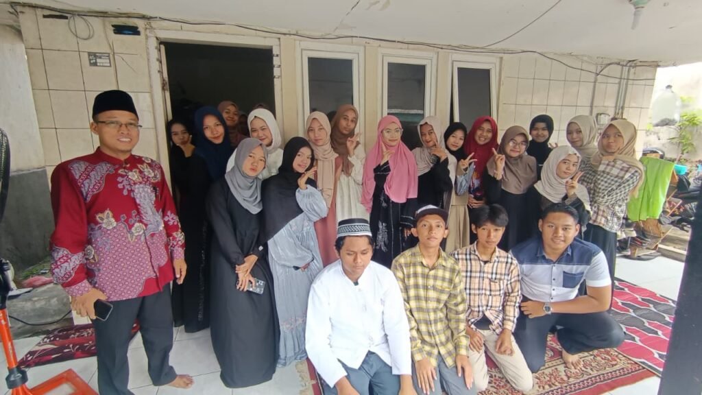 Pererat Ukhuwah, Siswa XI-4 SMA Muhammadiyah 1 Surabaya Gelar Kajian Islam (KALAM)