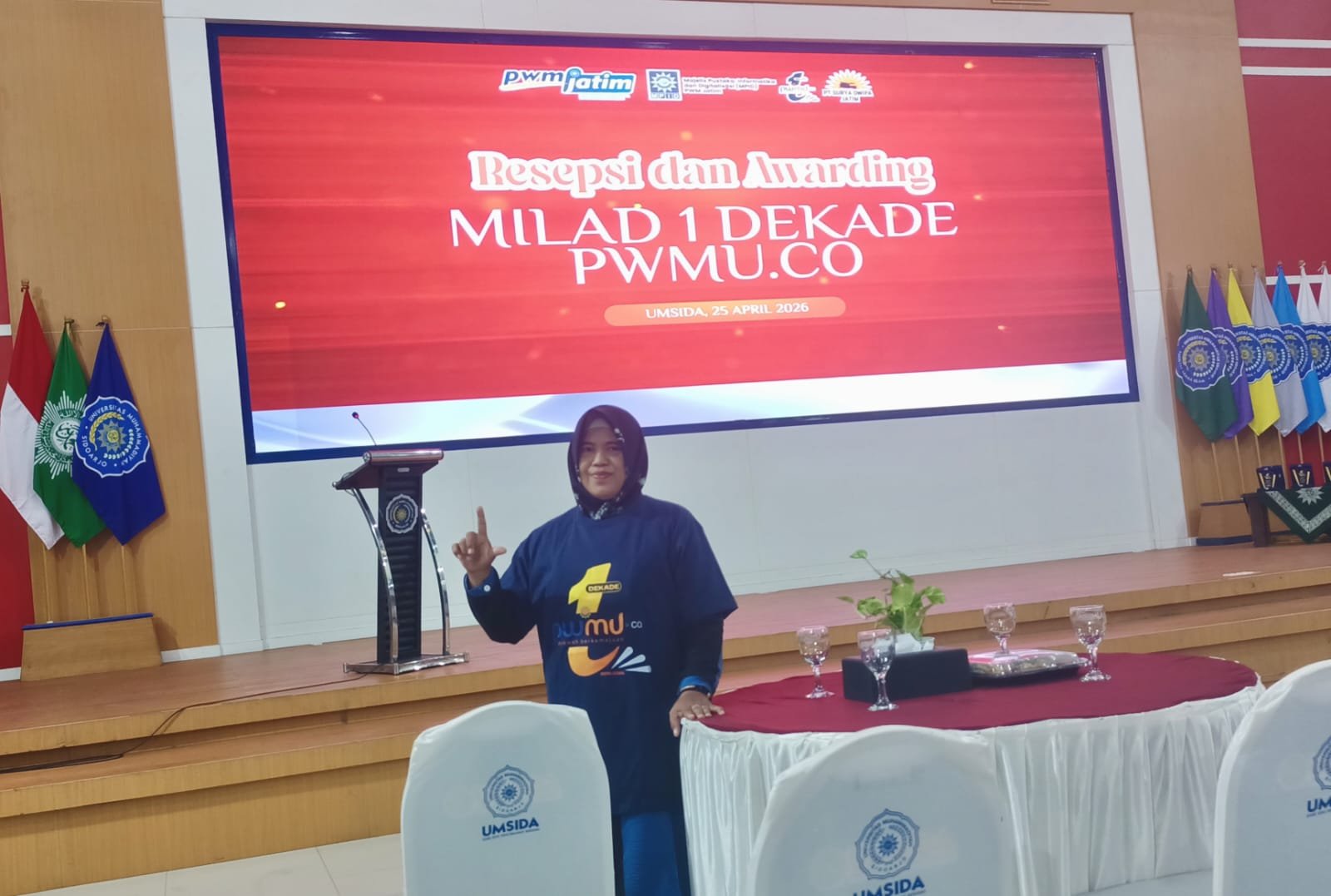 Tanda Cinta untuk Kontributor, Kaos Eksklusif Biru Dongker Warnai Milad 1 Dekade PWMU.CO
