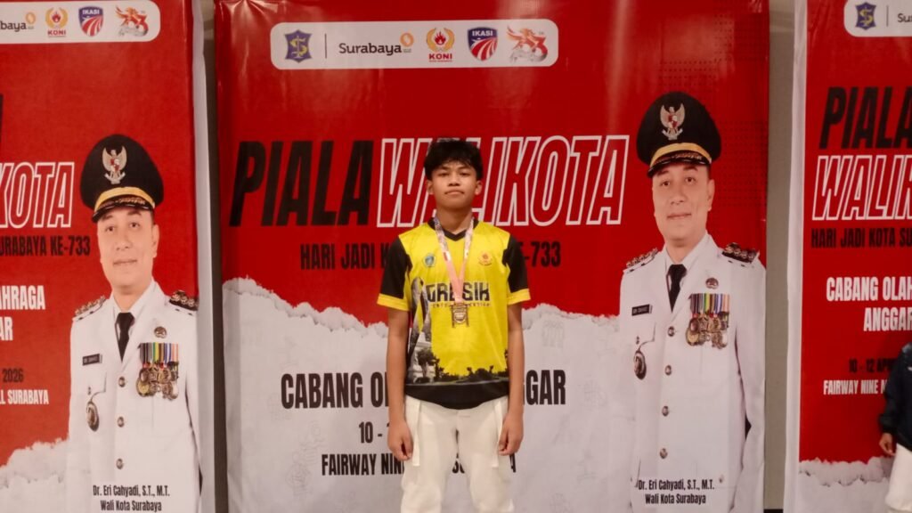 Siswa Spemdalas Gresik Raih Emas Anggar Piala Walikota Surabaya, Kantongi Tiket ke Jepang