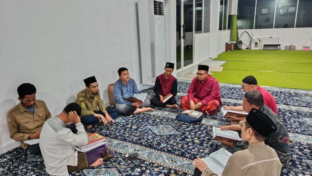 Menghidupkan Al-Qur’an di Masjid: Program Tahsin Al-Qur’an Masjid Al Mujaddid SD MICA