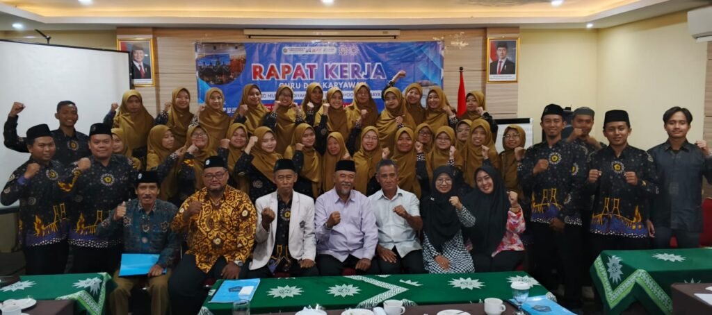 Tingkatkan Kualitas Program dan Soliditas Tim, SD Muhammadiyah 29 Surabaya Gelar Raker di Yogyakarta