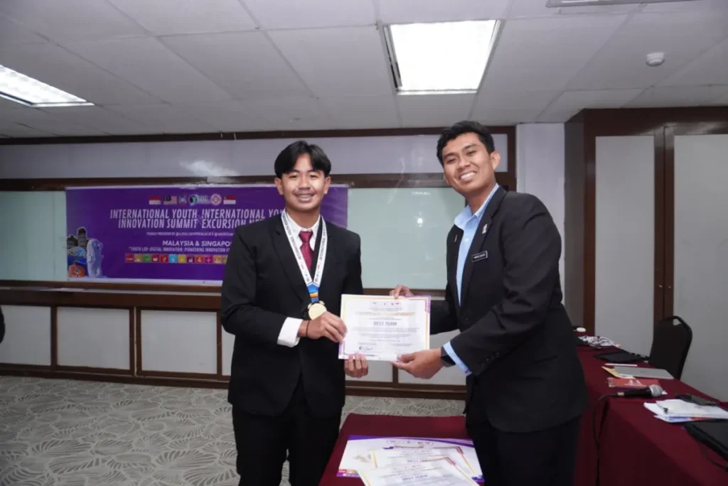 Mahasiswa UMM Borong 3 Penghargaan Internasional Lewat Aplikasi NutriTrack MBG