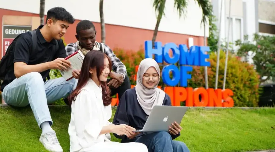 Umsura Peringkat 1 PTS Jatim Versi UniRank 2026, Masuk 26 Nasional