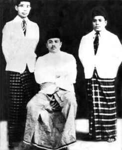 Hamka, Natsir, dan Puisi yang Saling Menguatkan: Refleksi Hari Puisi Nasional 28 April