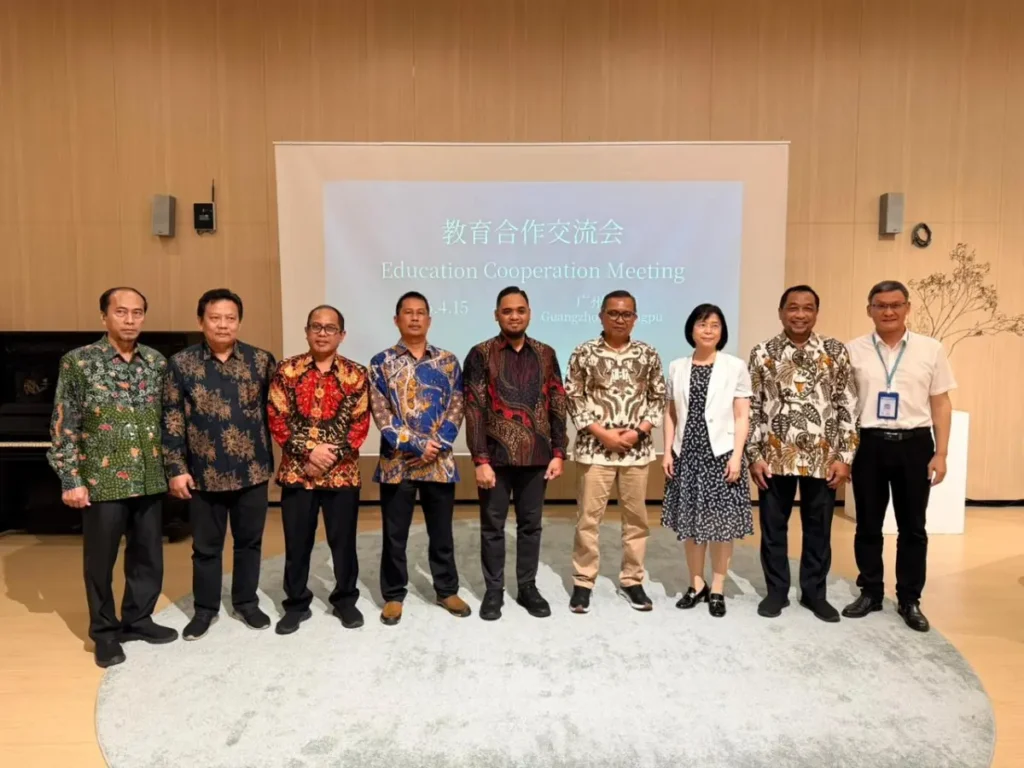 PWM Jatim Jelajahi Tiongkok, Perkuat Kolaborasi Pendidikan dan Layanan Kesehatan Global