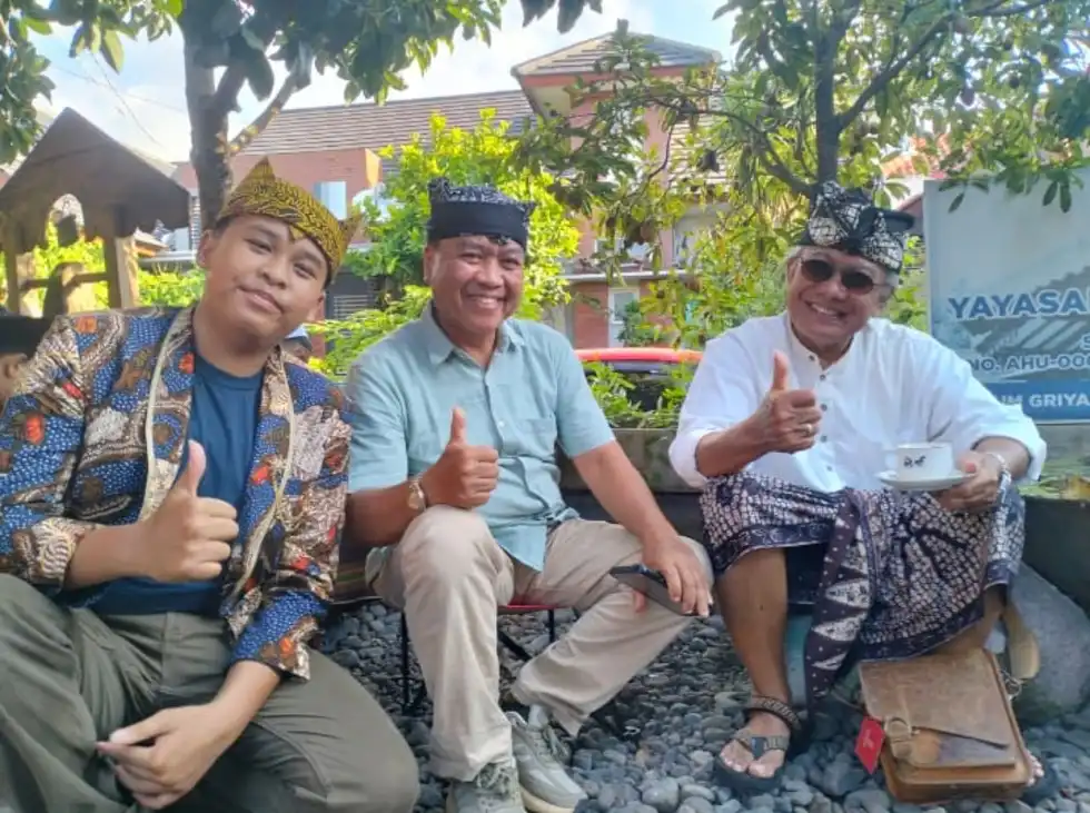 Saat Siswa SMA Bersanding dengan Penyair Senior