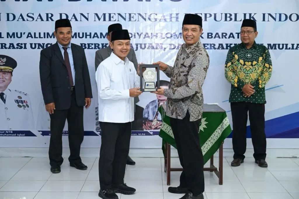 Wamen Fajar: Siswa Mu’allimin Muhammadiyah Lombok Harus Siap Bersaing di Panggung Dunia