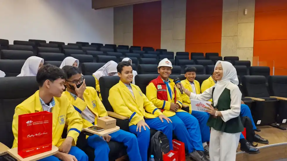 Smamio Bawa Siswa Masuk Kelas Kampus Lewat Program Campus Quest Week