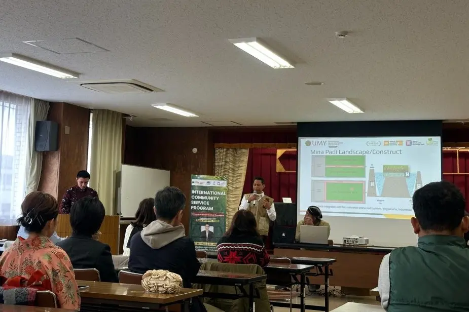 Pertanian Indonesia Go Global, UMY Kenalkan Sistem Mina Padi