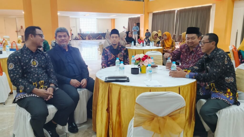 Gandeng SiberMu, Smamda Surabaya Bedah Strategi Kurikulum AI di Seminar Pendidikan