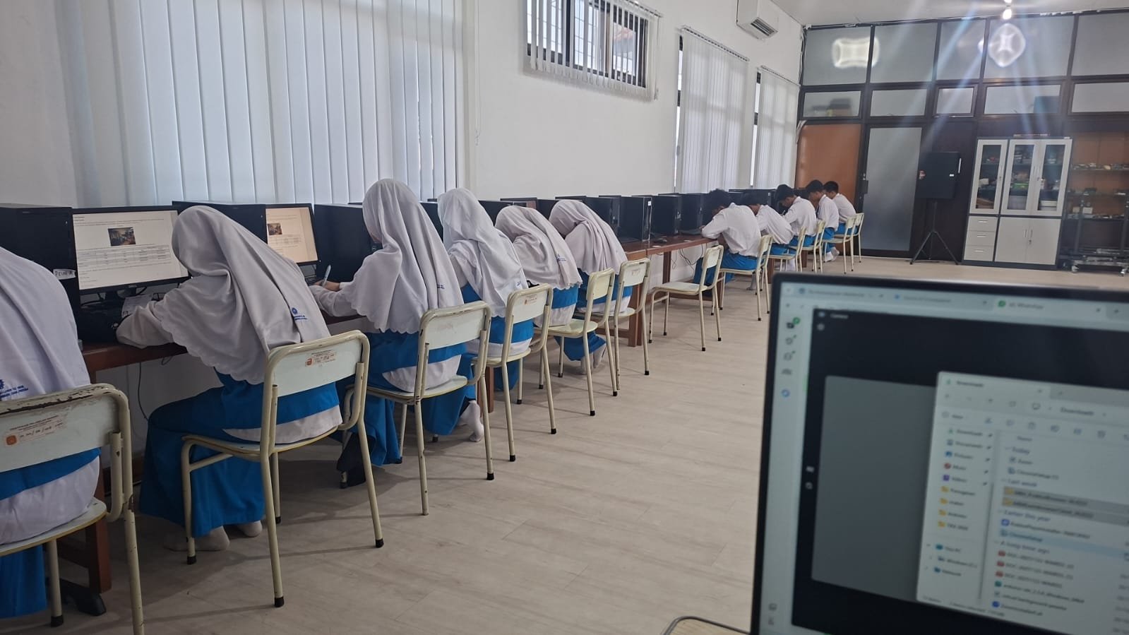 Hari Pertama TKA Spemdalas Berjalan Tertib, Siswa Antusias Jalani Ujian