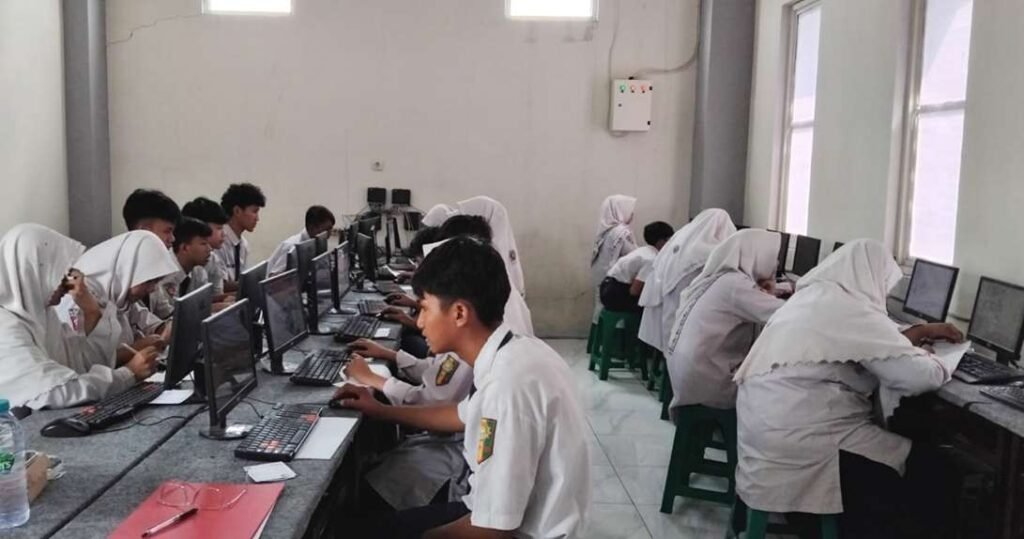 Siswa Kelas IX Spemsa Surabaya Ikuti TKA Tahun Pelajaran 2025/2026