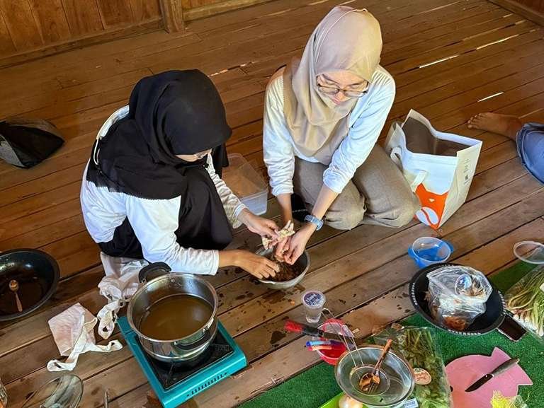 Mengangkat Gizi Anak Lewat MP-ASI Lokal: Inisiatif Nasyiatul ‘Aisyiyah Gubeng dalam Meningkatkan Literasi Gizi Keluarga