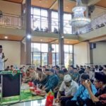 Jamaah Membludak, Ketua PCM Tulangan Sampaikan Pesan Inspiratif di Kajian Ahad Pagi