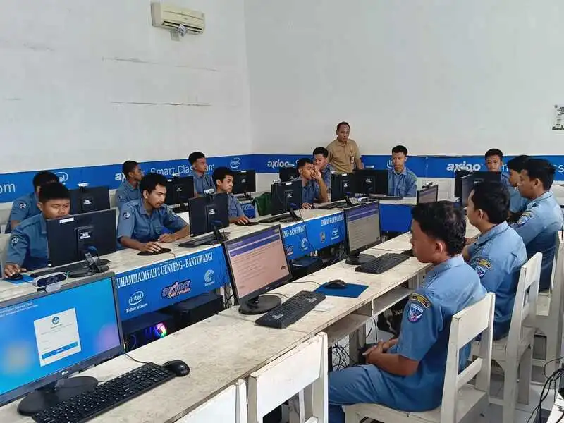 Hari Pertama Pelaksanaan PSAJ SMK Muda Genteng Berlangsung Lancar