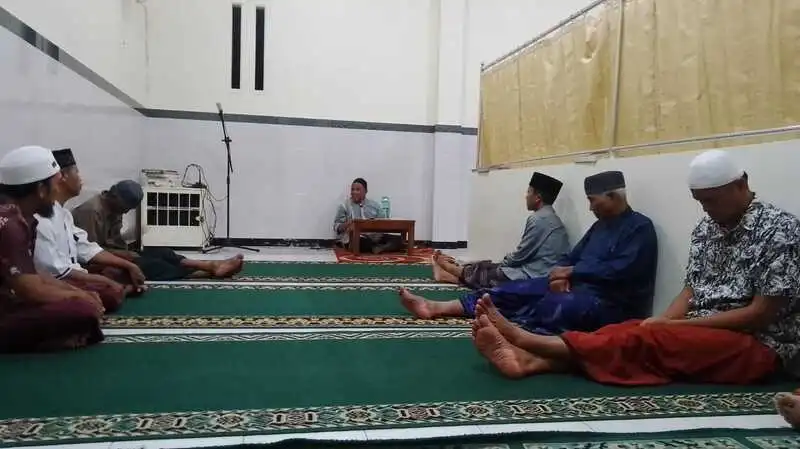 Mushala Miftahul Jannah Mengawali Kajian Mingguan dengan Kitab Bulughul Maram