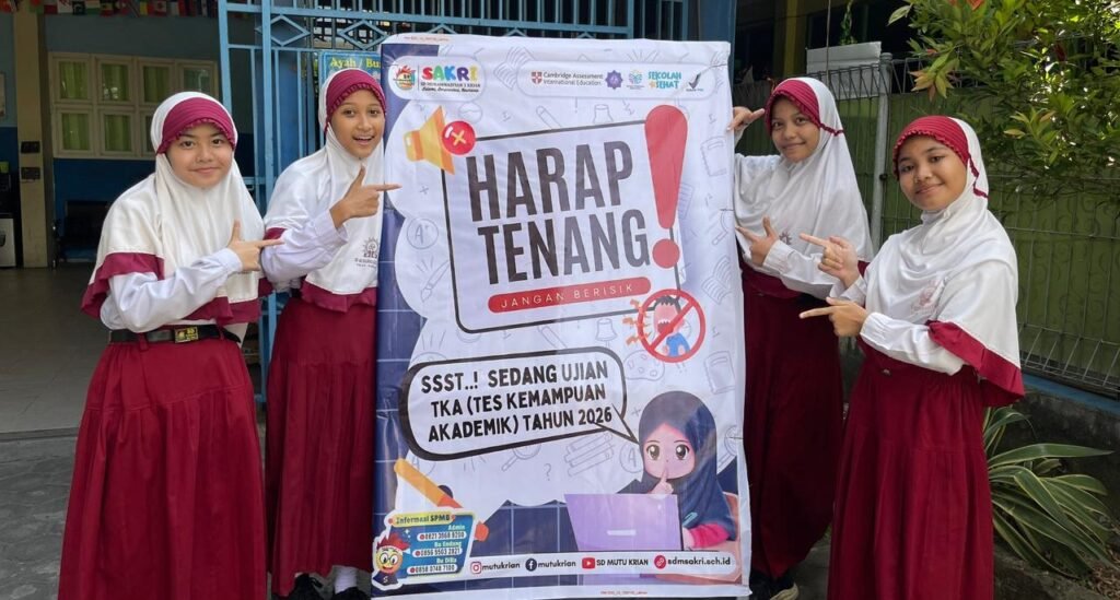 Senyum Semangat, Siswa SD Sakri Antusias Hadapi Ujian TKA