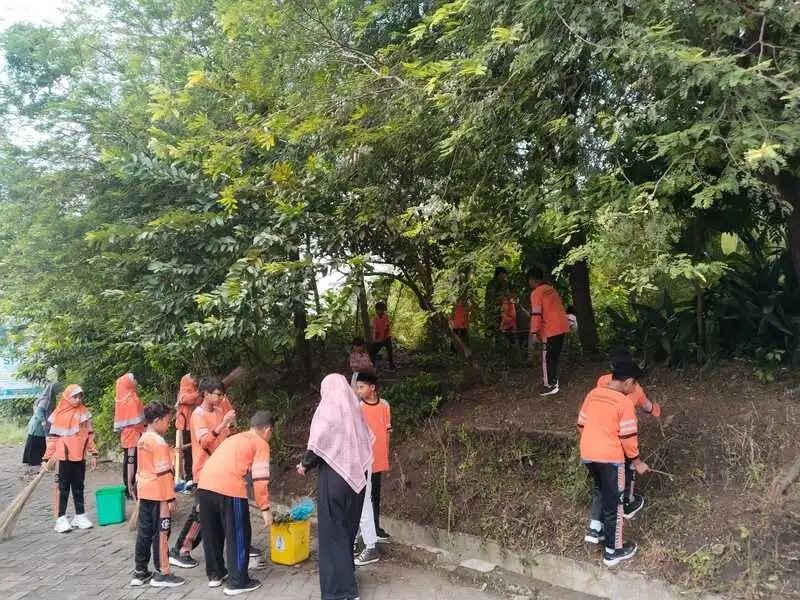 SD Muwri Gelar Peringatan Hari Bumi, Tanamkan Kepedulian Lingkungan Sejak Dini