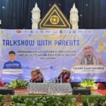 Tumbuhkan Generasi Berakhlak, SD Ikrom Hadirkan Ustadz Solmed dalam Talkshow Parenting