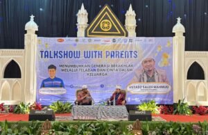 Tumbuhkan Generasi Berakhlak, SD Ikrom Hadirkan Ustadz Solmed dalam Talkshow Parenting