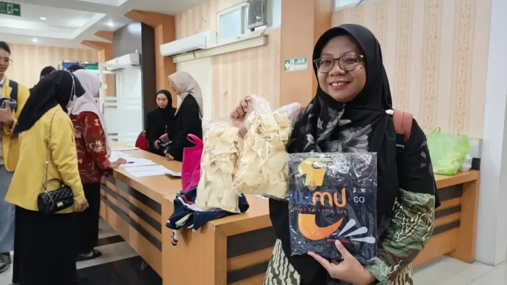 Bawa Slondok Favorit, Kontributor SD Muhammadiyah 1 Driyorejo Gresik Hadiri Milad 1 Dekade PWMU.CO