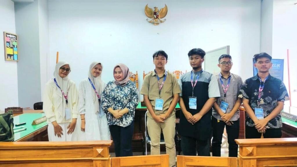 Serunya Jadi Mahasiswa Sehari, Siswa SMAMIO Belajar Hukum di Kampus