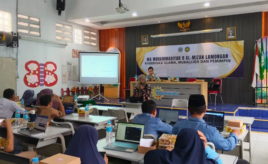 Pelatihan Coding Guru Sekolah Muhammadiyah Jatim Siapkan Siswa Era Digital